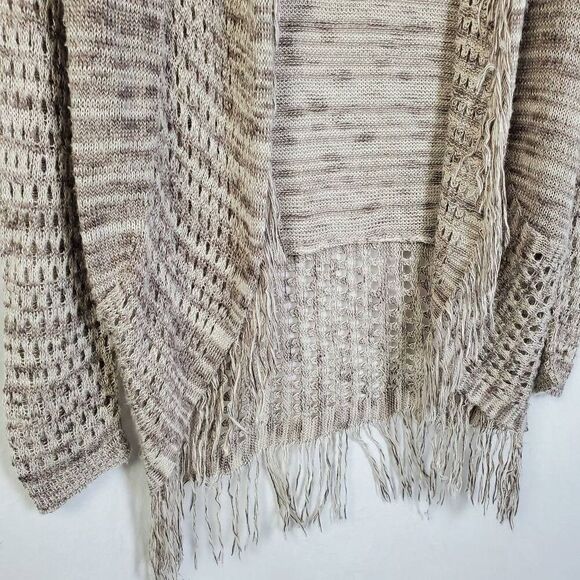 Vanity Women’s Medium Tan Knit Cardigan Fringe Hem Open Front Sweater USA Made - Picture 3 of 7